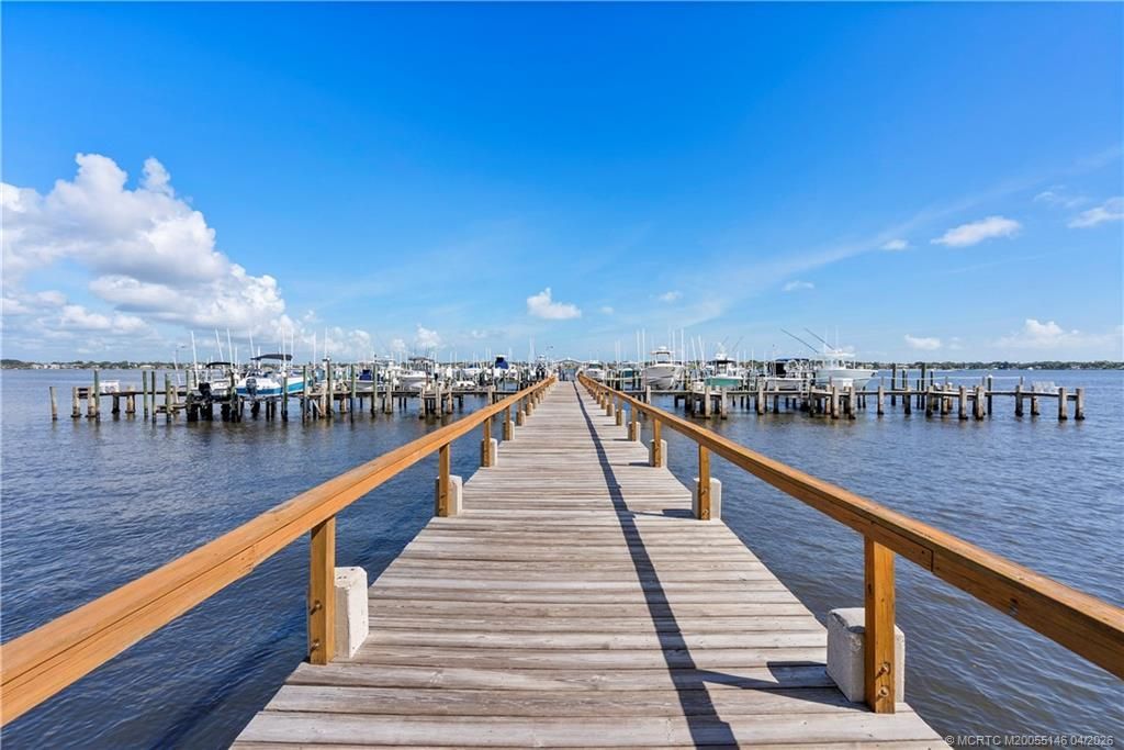 150 SE Four Winds Drive, Unit B401, Stuart, FL 34996 Photo