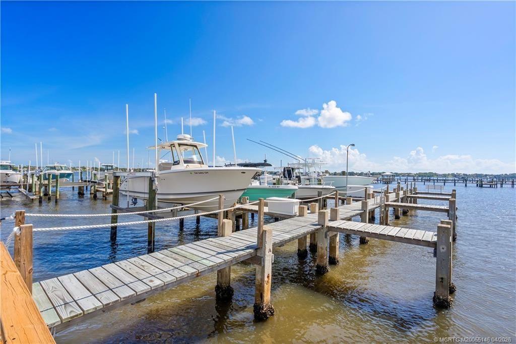 150 SE Four Winds Drive, Unit B401, Stuart, FL 34996 Photo