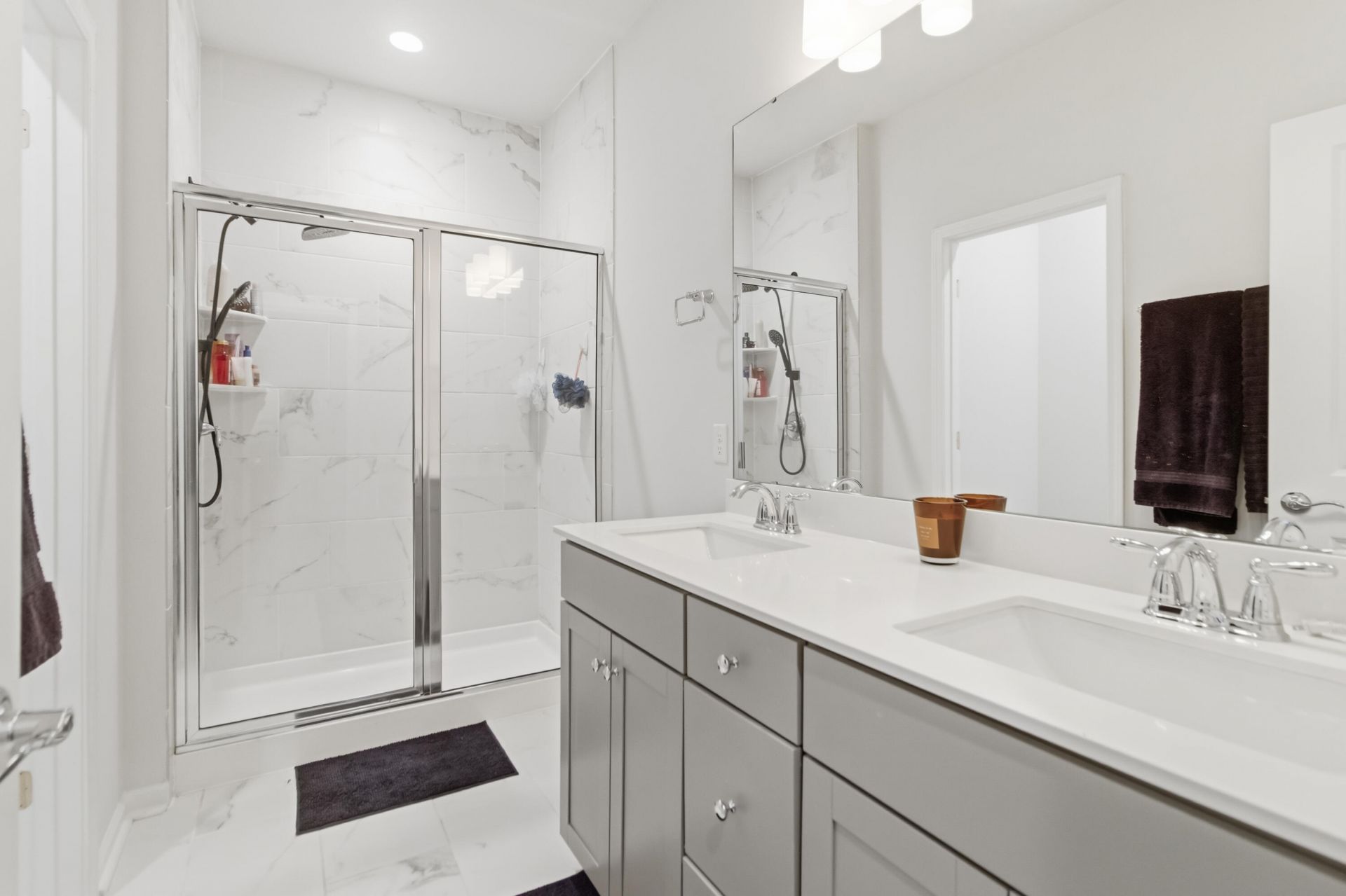 585 Blueway Avenue Photo 34