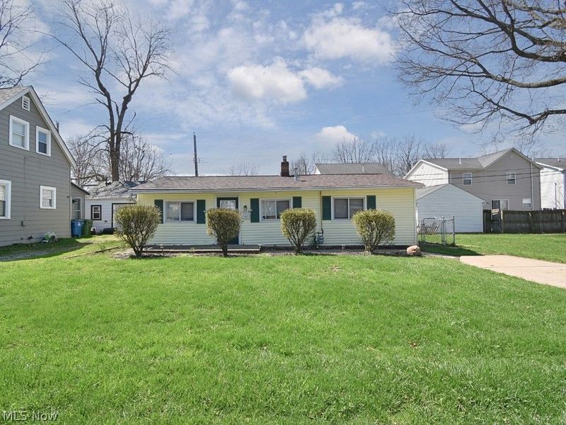 33850 Beachpark Drive, Eastlake, OH 44095 Photo 1