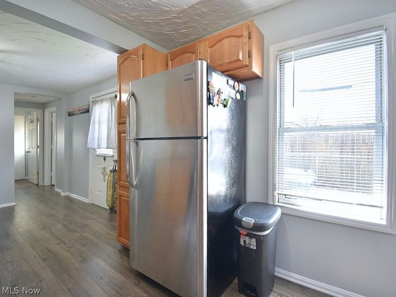 33850 Beachpark Drive, Eastlake, OH 44095 Photo 16