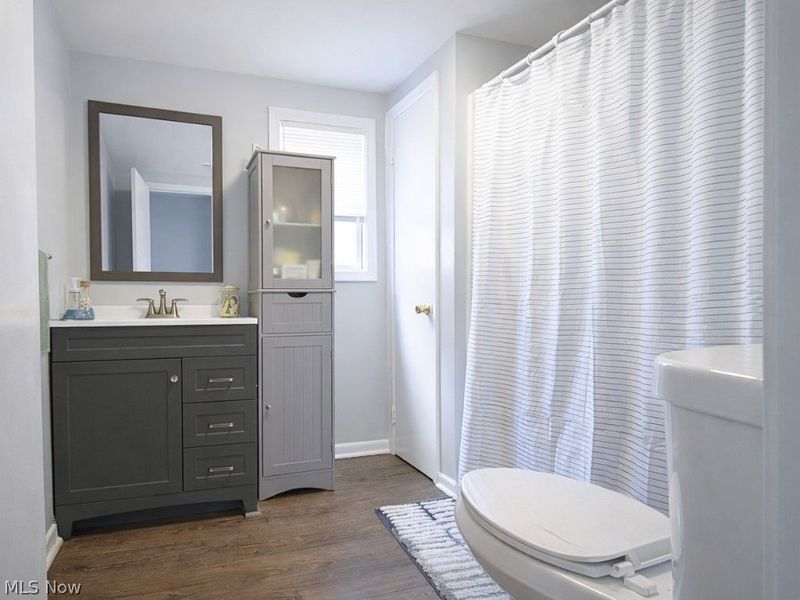 33850 Beachpark Drive, Eastlake, OH 44095 Photo 17