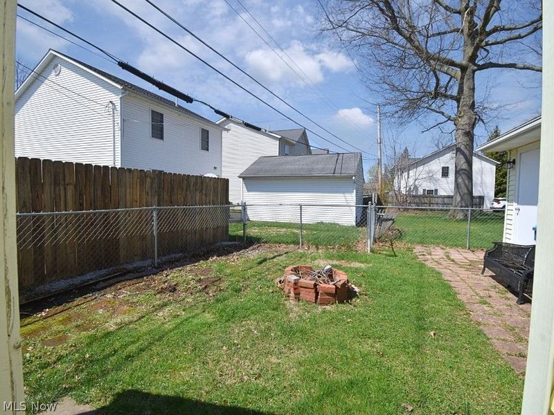 33850 Beachpark Drive, Eastlake, OH 44095 Photo 27