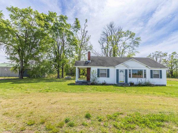 5208 57 HWY E, Michie, TN 38357