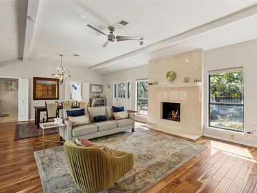 1207 Middlebrook Place, Dallas, TX 75208