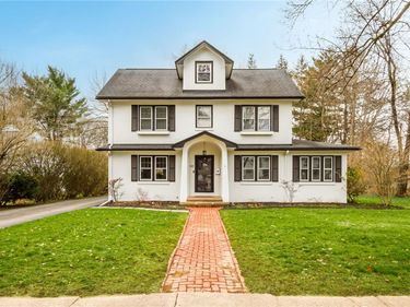 113 Stoneleigh Court, Rochester, NY 14618