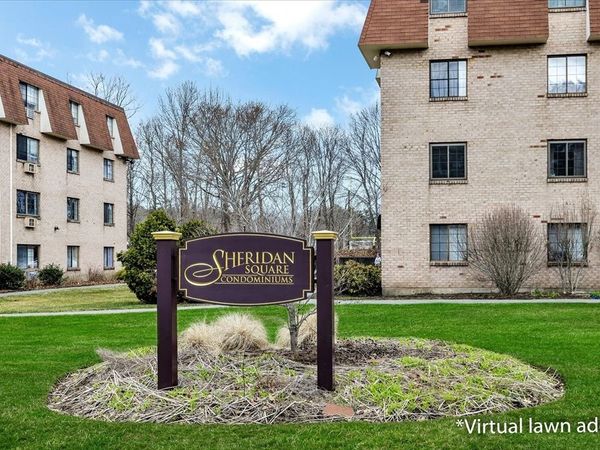 119 Grove St, Unit 216, Rockland, MA 02370