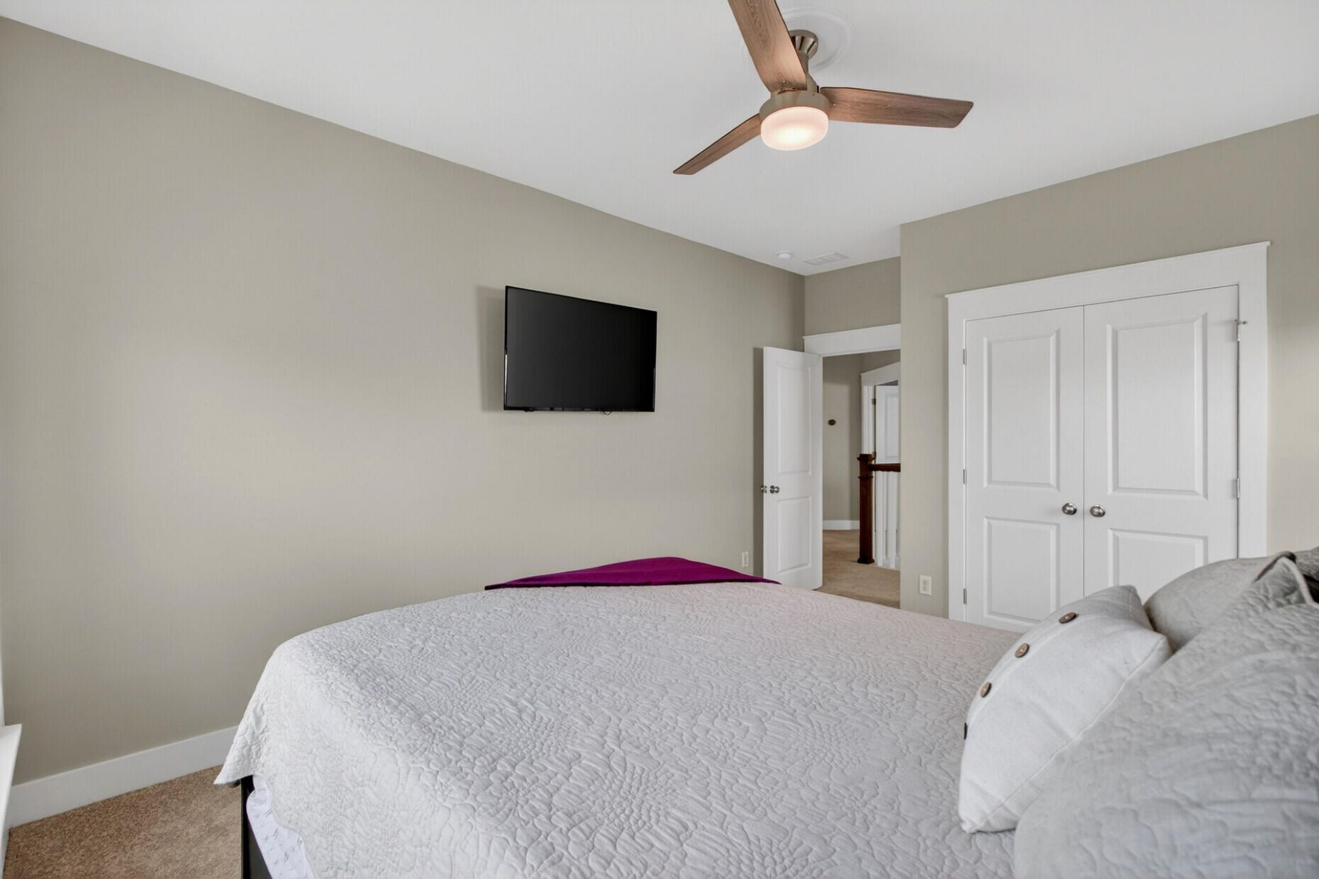 237 Ribbon Road Photo 32