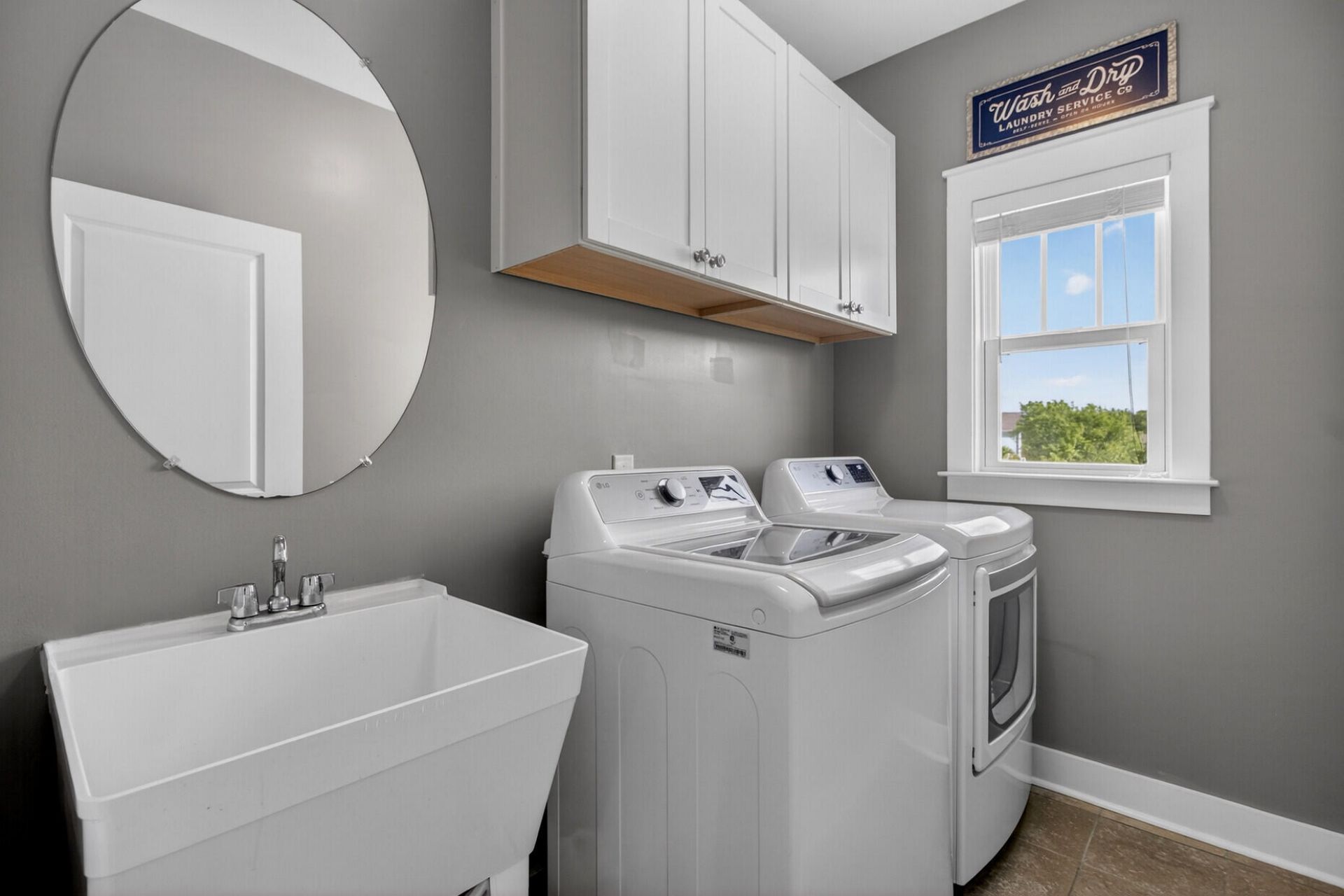 237 Ribbon Road Photo 33