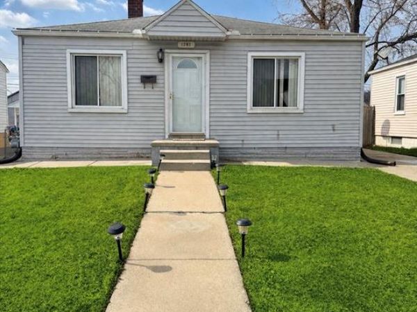 1282 Applewood Avenue, Lincoln Park, MI 48146