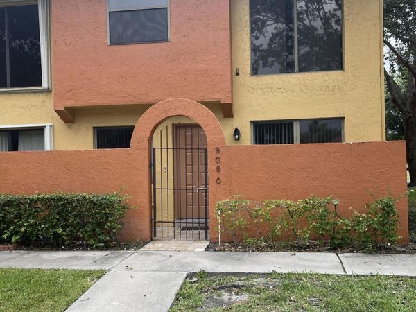 9060 NW 45th Court, Sunrise, FL 33351