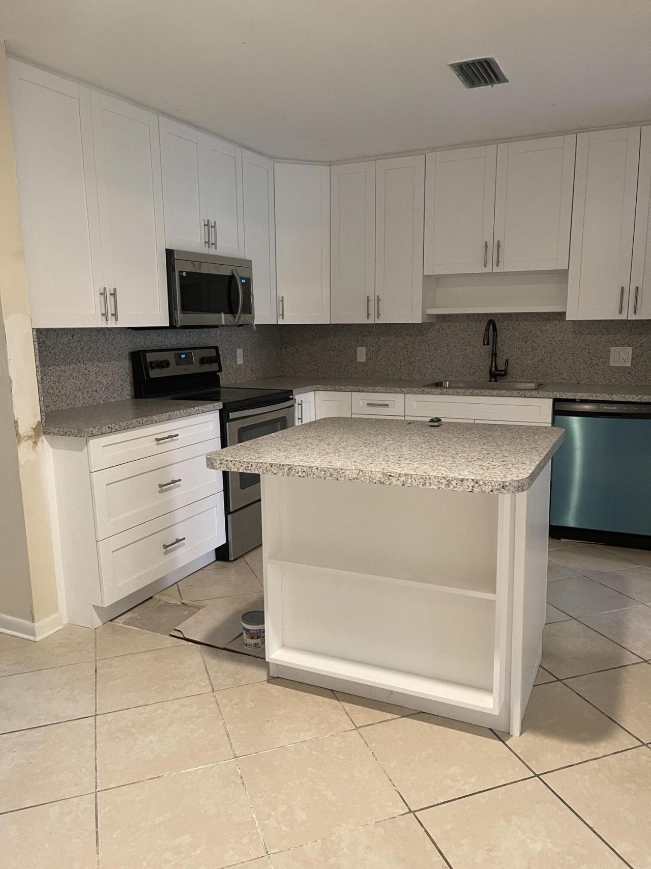 9060 NW 45th Court, Sunrise, FL 33351 Photo