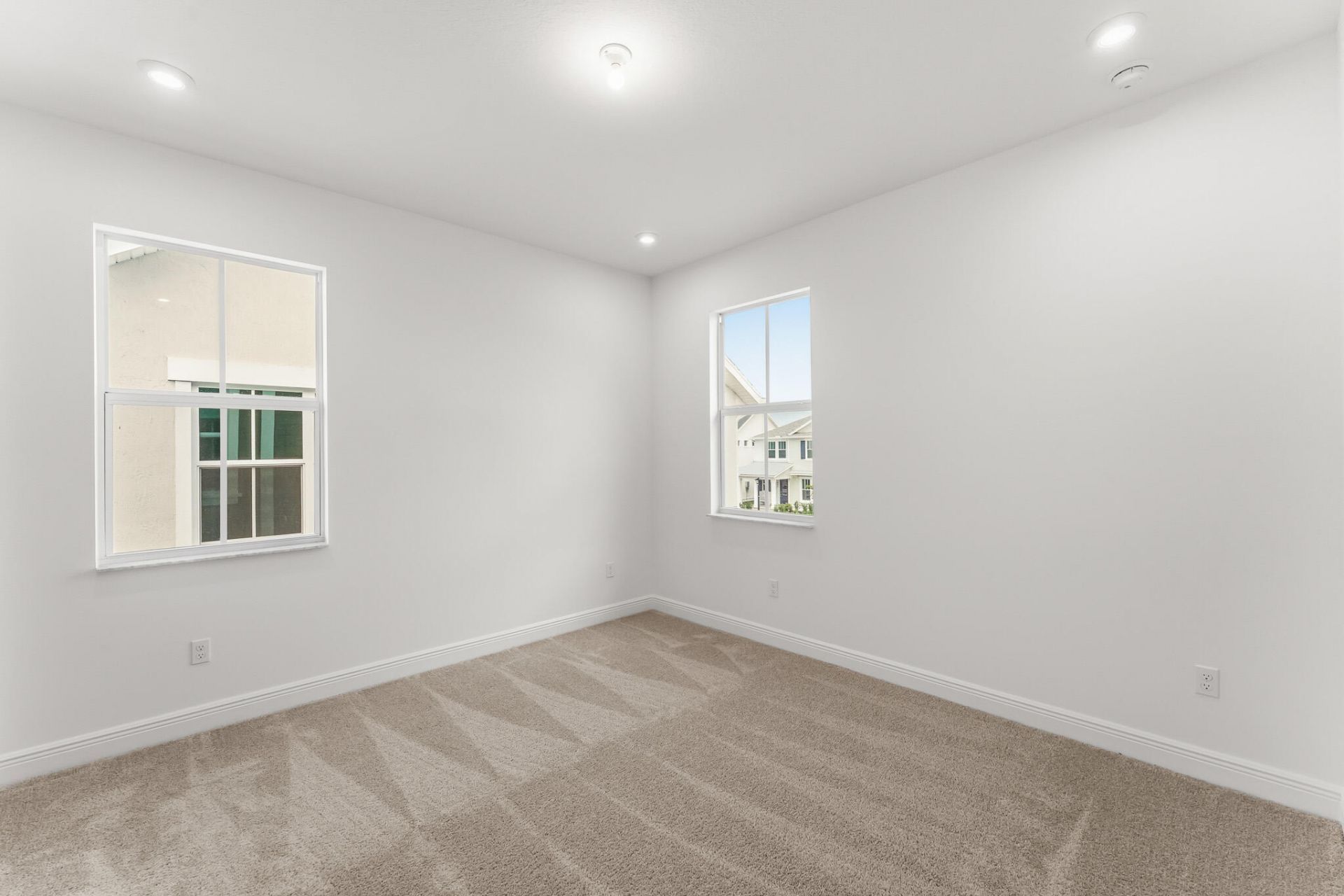 910 SW Newfield Avenue, Palm City, FL 34990 Photo
