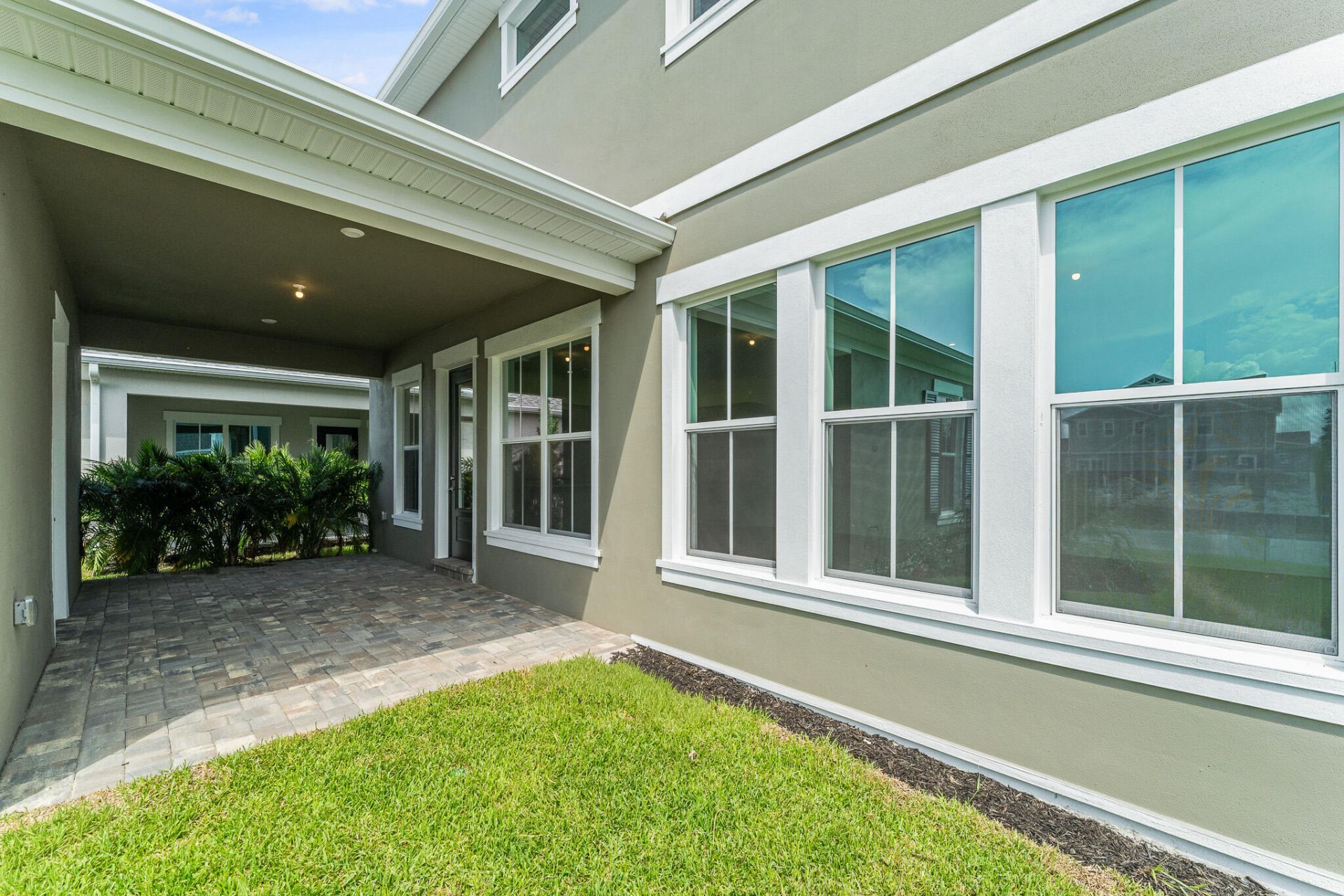 910 SW Newfield Avenue, Palm City, FL 34990 Photo