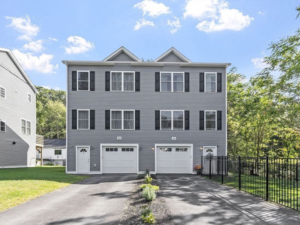 22 Apthorp St, Worcester, MA 01606