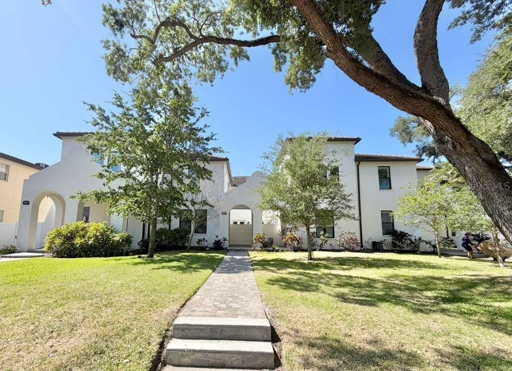 4606 W Fig Street, Unit 2, Tampa, FL 33609 Main Photo