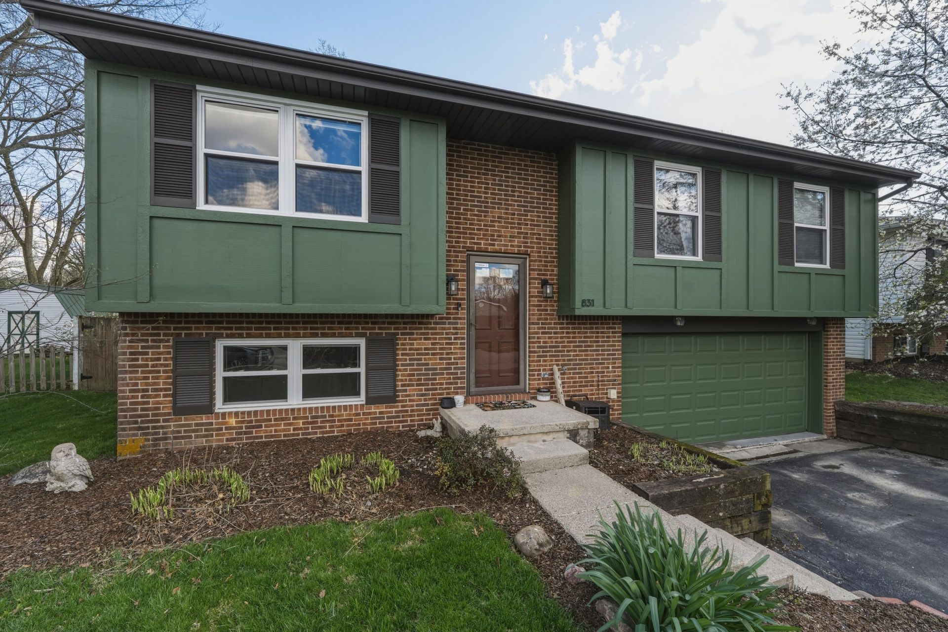 831 Lantern Drive , Marysville, OH 43040 Main Photo