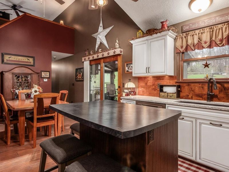 5095 Township Rd 398A, Somerset, OH 43783 Photo 15