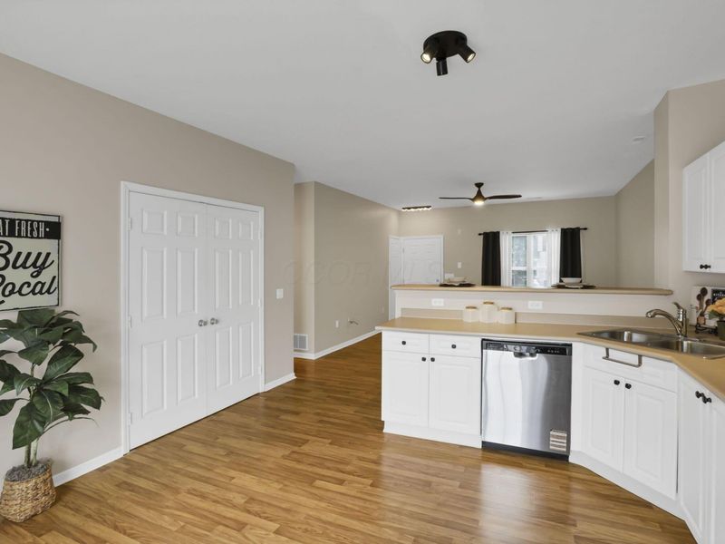 6074 New Albany Road W, Unit 2, New Albany, OH 43054 Photo 10