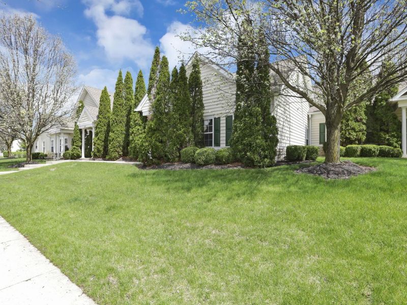 6074 New Albany Road W, Unit 2, New Albany, OH 43054 Photo 3