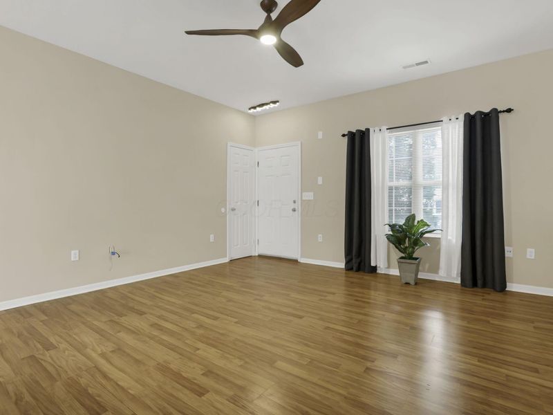 6074 New Albany Road W, Unit 2, New Albany, OH 43054 Photo 5