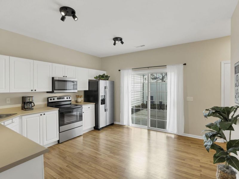 6074 New Albany Road W, Unit 2, New Albany, OH 43054 Photo 8