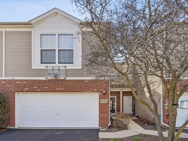 16224 Golfview Drive, Lockport, IL 60441