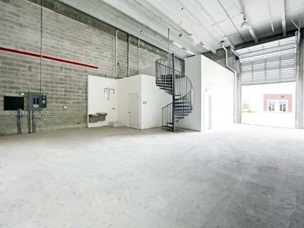 2355 NW 70th Ave, Unit D-3, Miami, FL 33122