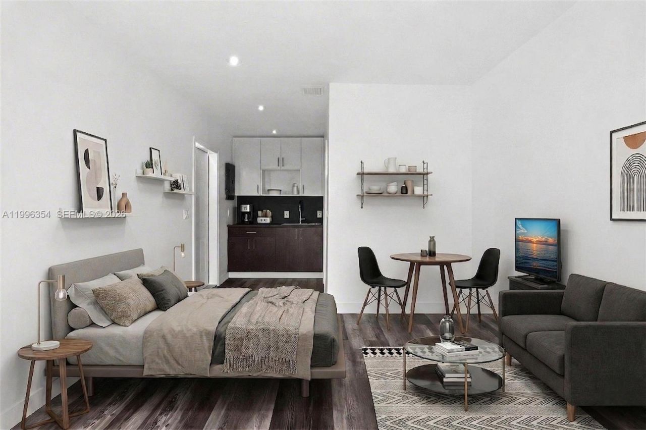 6640 Evergreen Dr, Unit Efficiency, Miramar, FL 33023 Photo