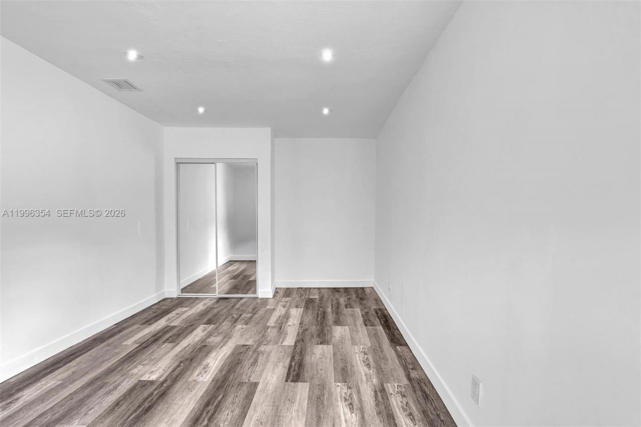 6640 Evergreen Dr, Unit Efficiency, Miramar, FL 33023 Photo