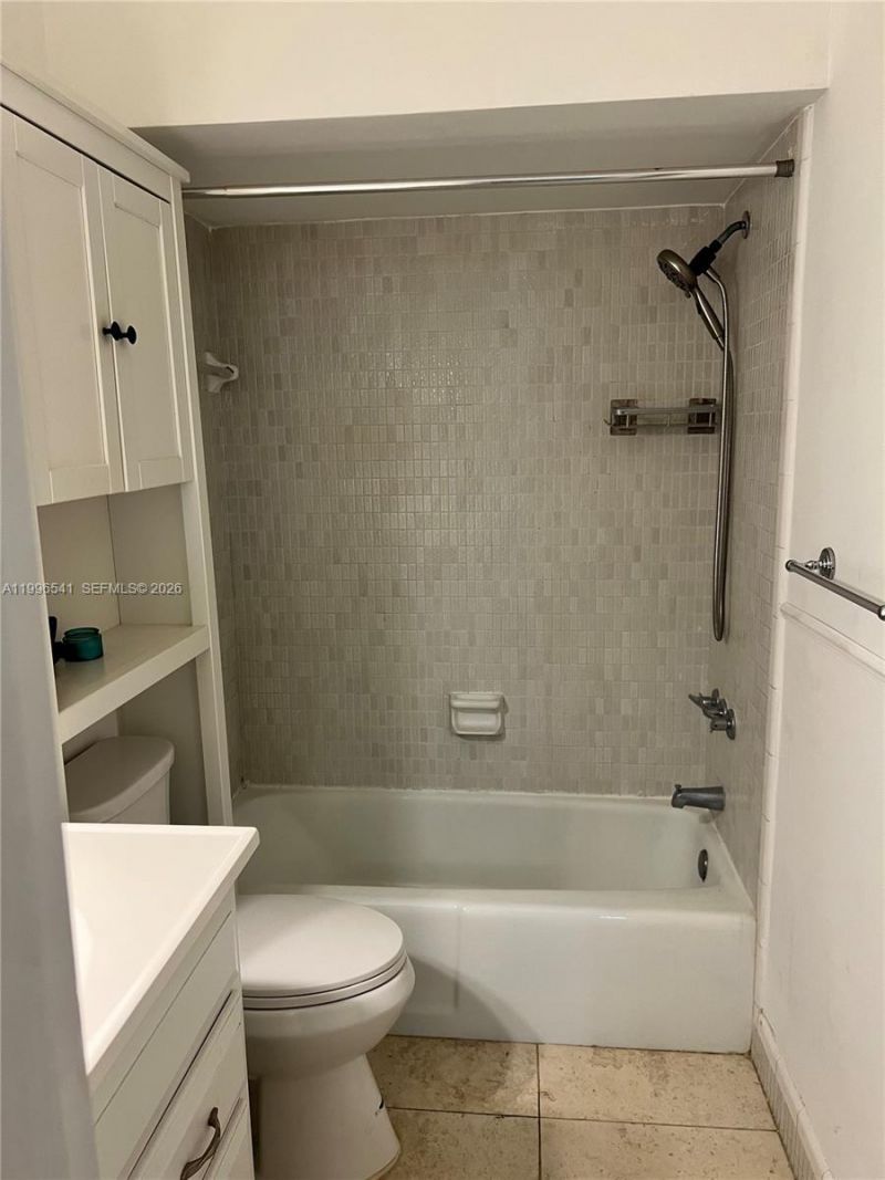 7411 Twin Sabal Dr , Unit 7411, Miami Lakes, FL 33014 Photo