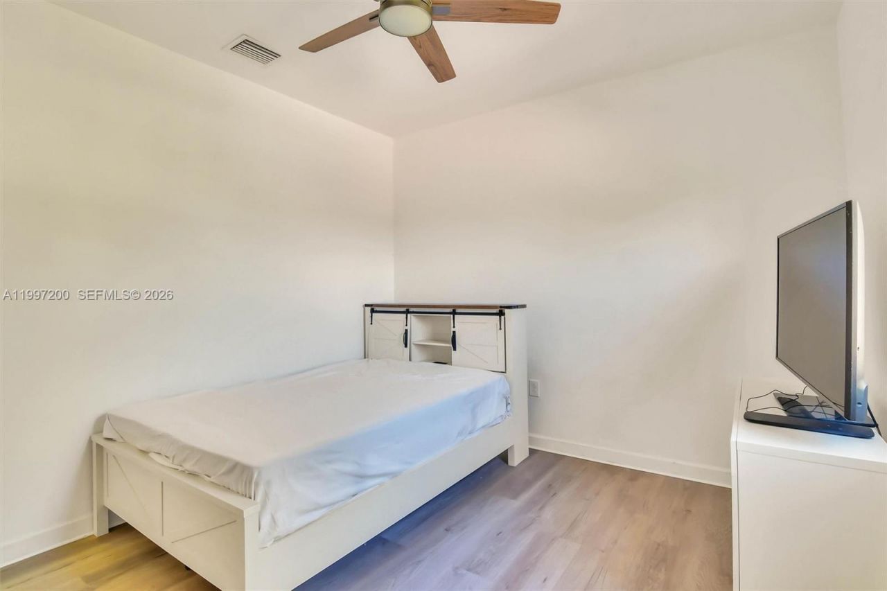 22525 SW 105th Ct, Cutler Bay, FL 33190 Photo