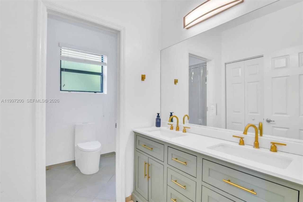 22525 SW 105th Ct, Cutler Bay, FL 33190 Photo