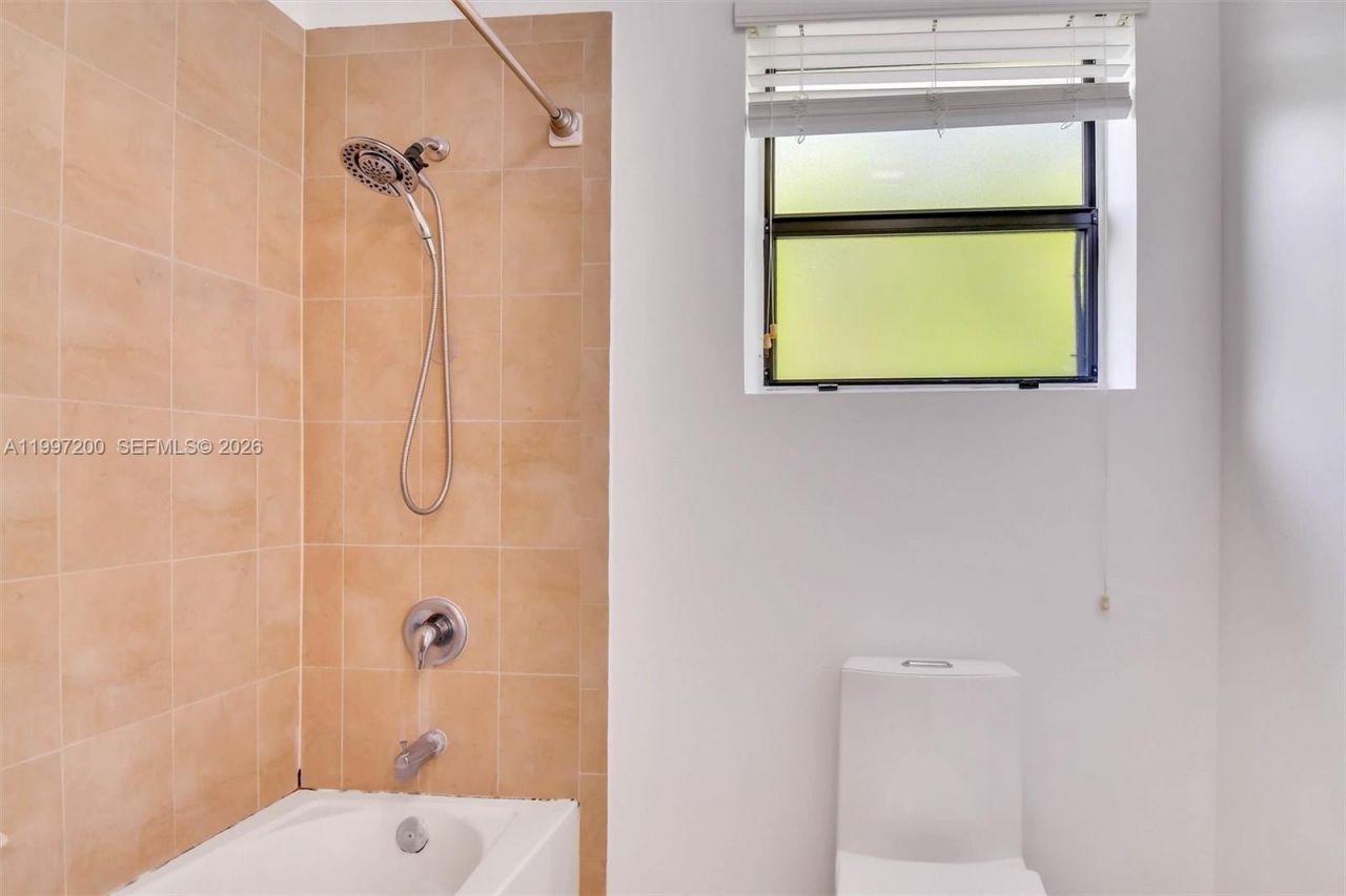 22525 SW 105th Ct, Cutler Bay, FL 33190 Photo