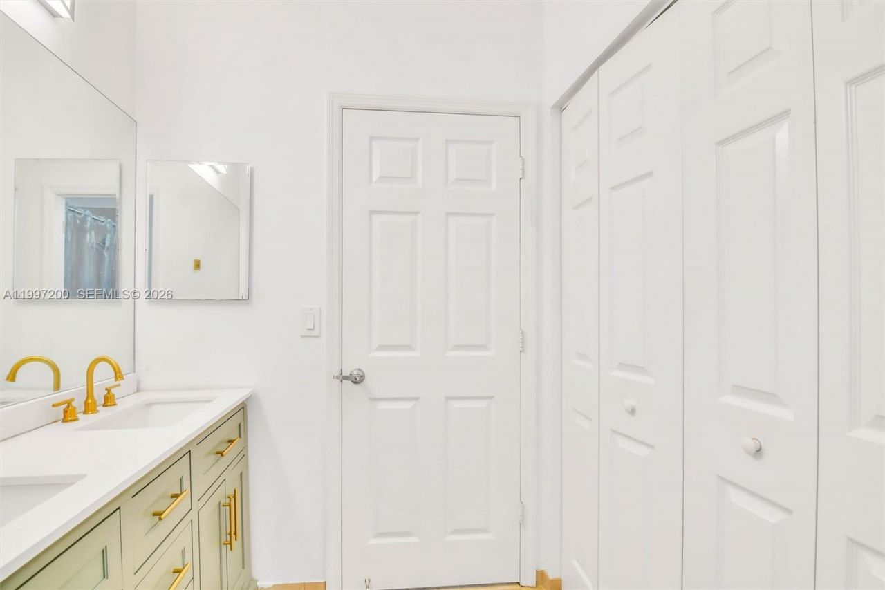 22525 SW 105th Ct, Cutler Bay, FL 33190 Photo