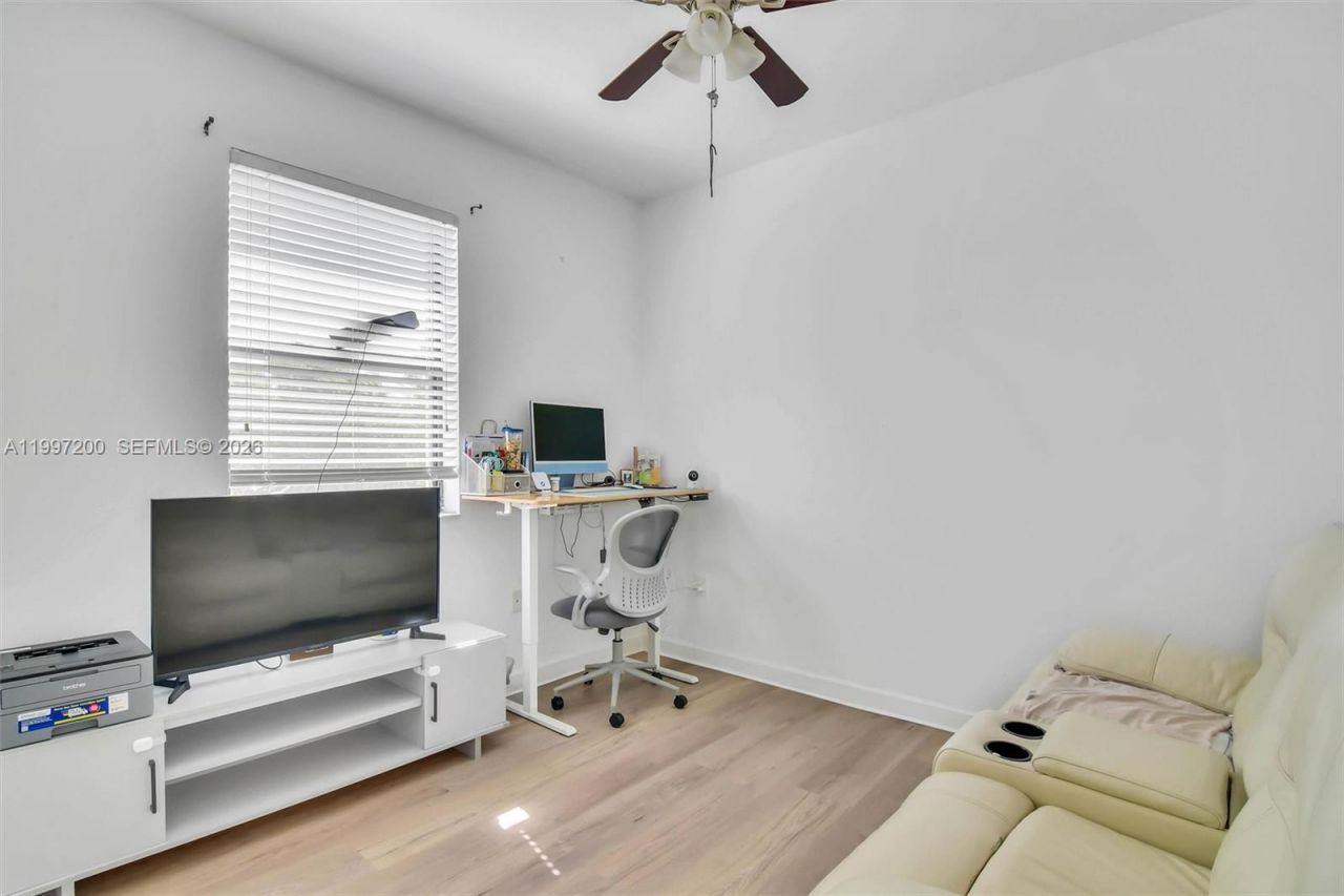 22525 SW 105th Ct, Cutler Bay, FL 33190 Photo