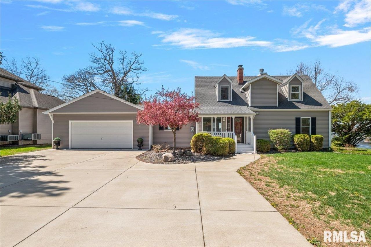 1401 E Lake Shore Drive, Springfield, IL 62712 Main Photo