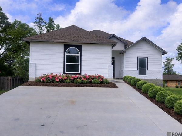 14235 Blairstown Dr, Baker, LA 70714