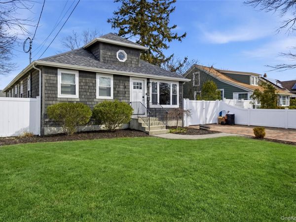 205 Oak Street , Patchogue, NY 11772