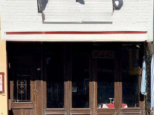 Rockville Centre, NY 00000
