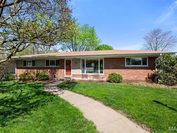10131 Glenfield Terrace, St Louis, MO 63126