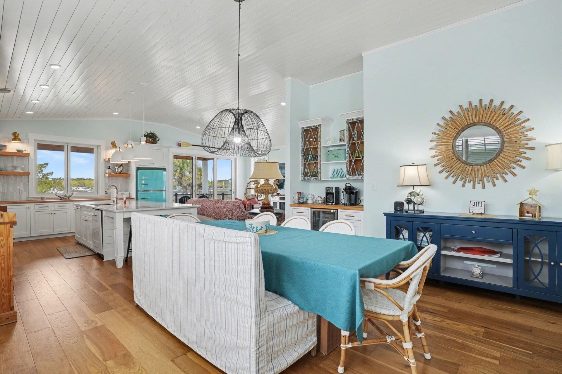 242 Dogwood Dr. S Photo 12