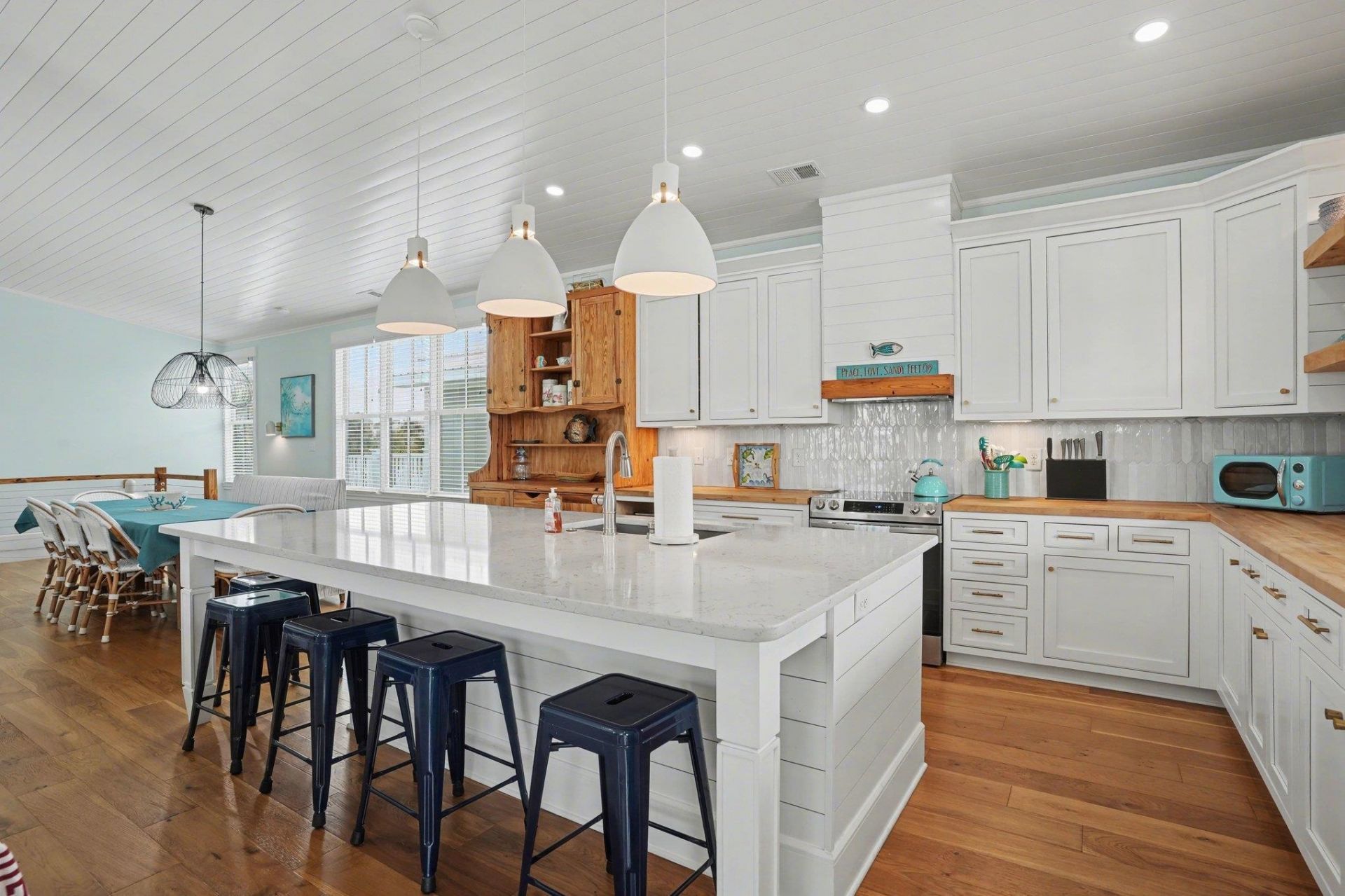 242 Dogwood Dr. S Photo 17