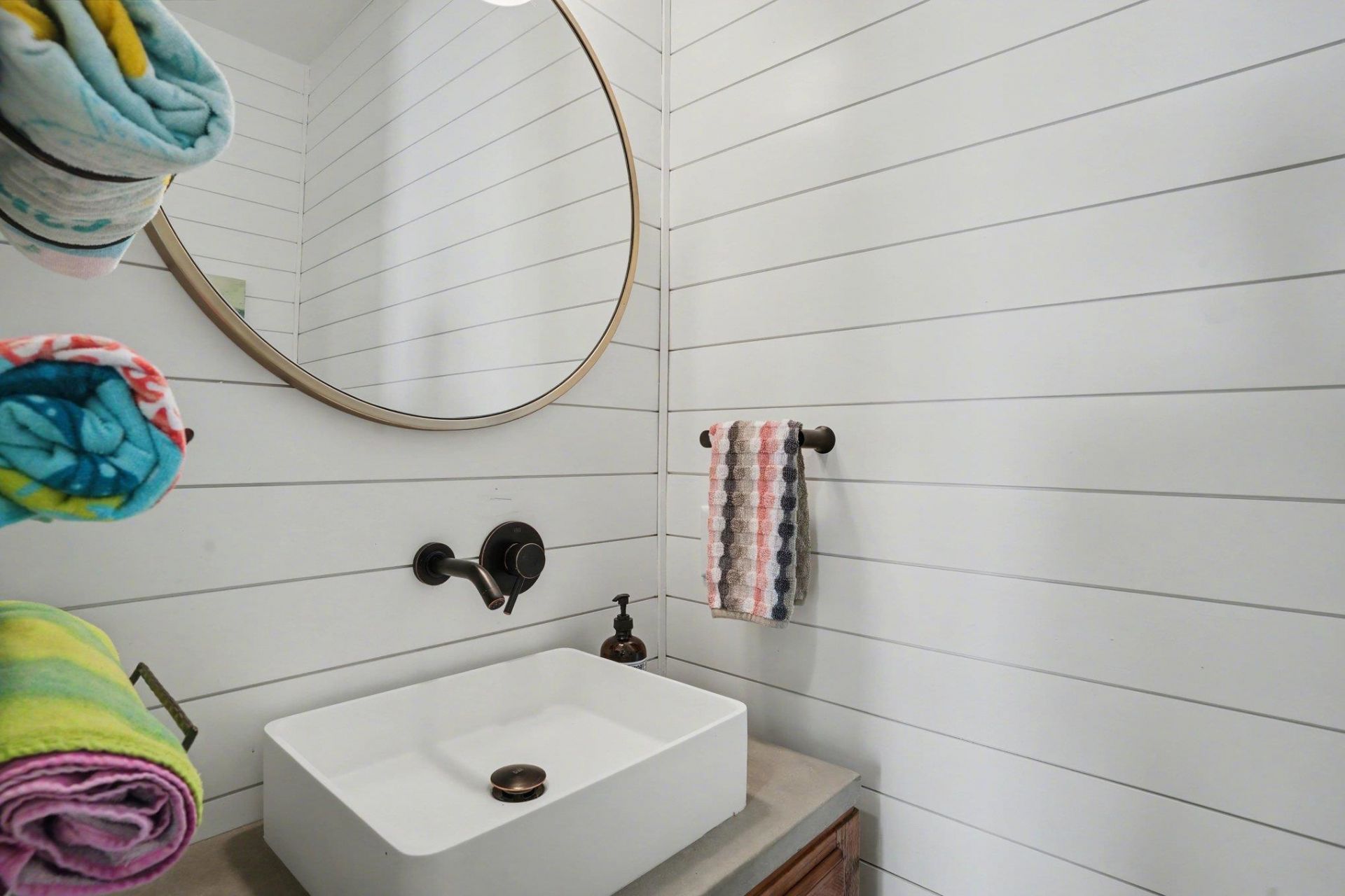 242 Dogwood Dr. S Photo 19