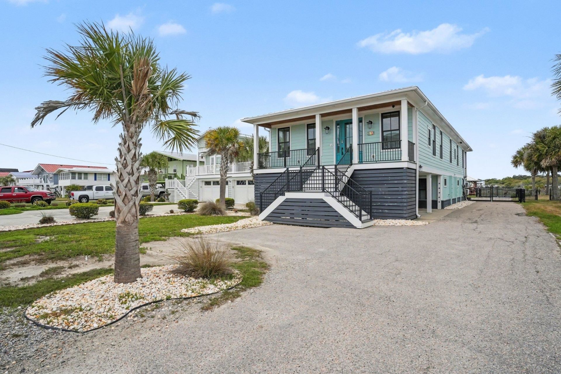 242 Dogwood Dr. S Photo 4