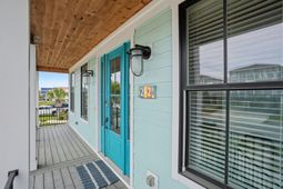 242 Dogwood Dr. S photo 4