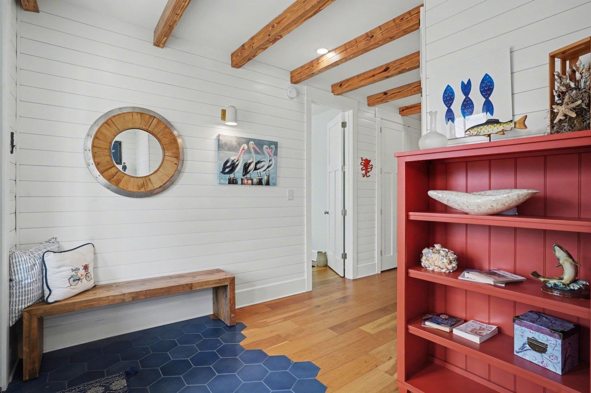 242 Dogwood Dr. S Photo 7