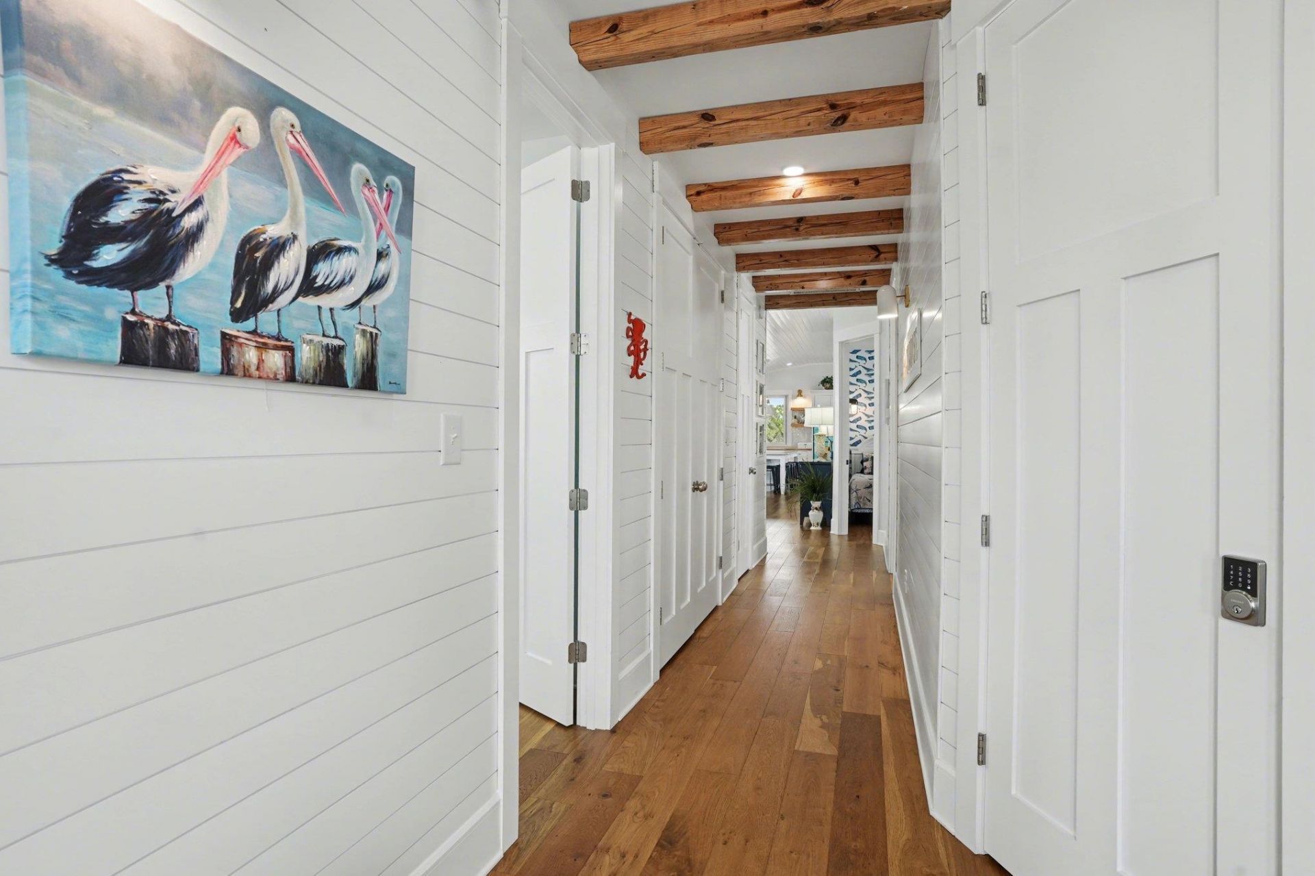 242 Dogwood Dr. S Photo 8