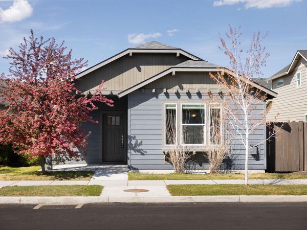 2557 NW Spruce Place, Redmond, OR 97756