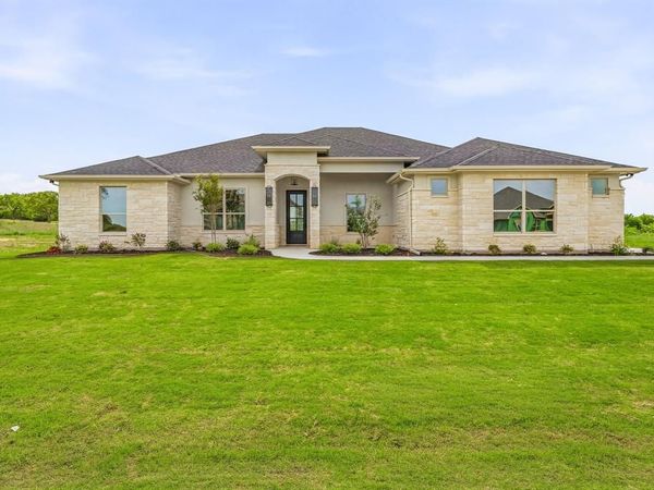 103 Eagle Court, Glen Rose, TX 76077